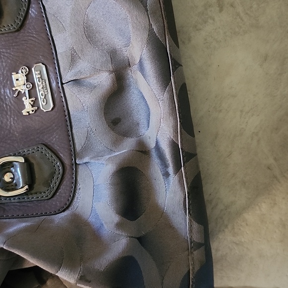 Gray coach purse - Picture 3 of 9